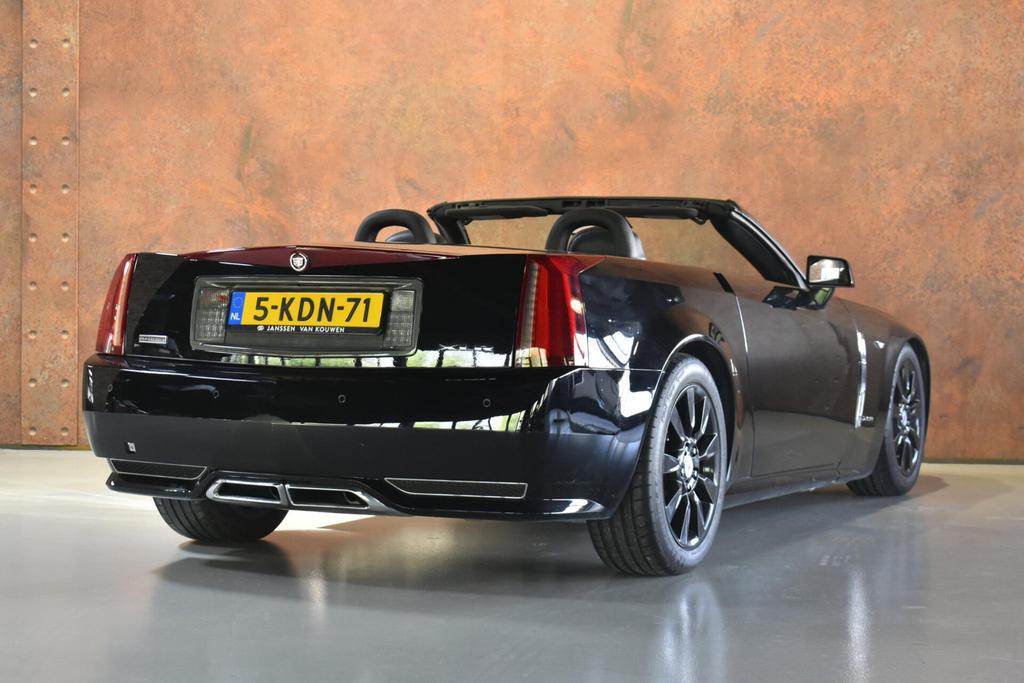 Cadillac XLR