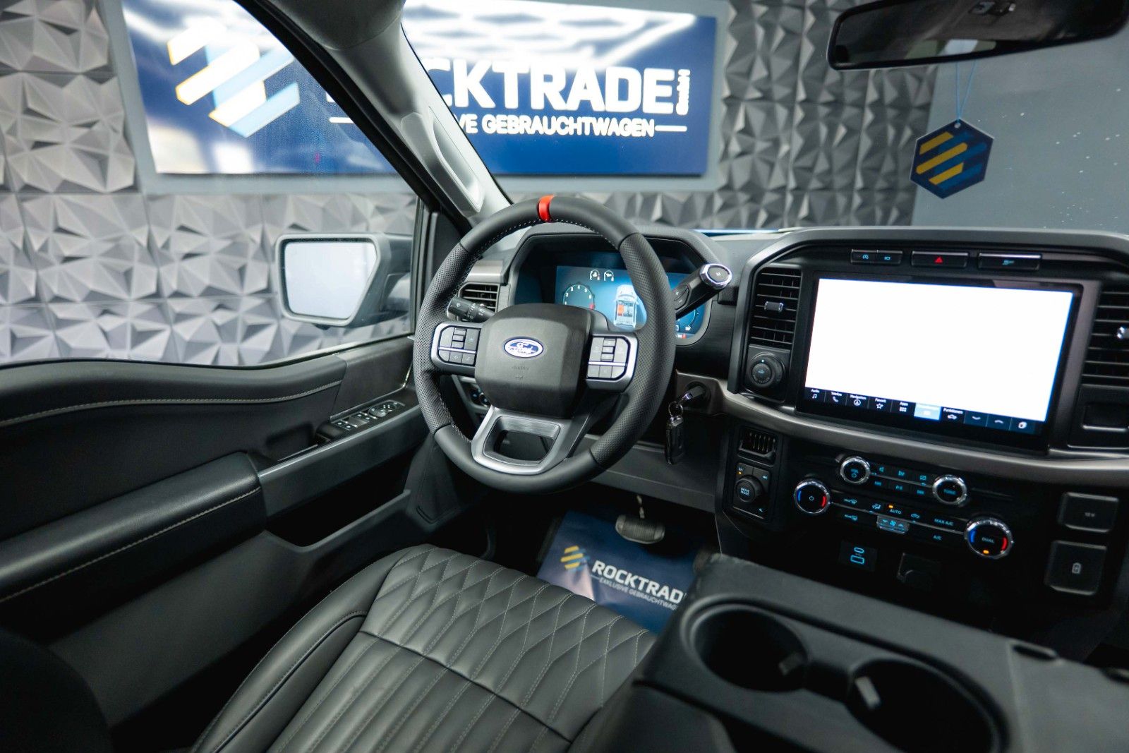 Fahrzeugabbildung Ford F150 5.0L V8 4x4 Offroad SuperCrew RAPTOR 1.Hand