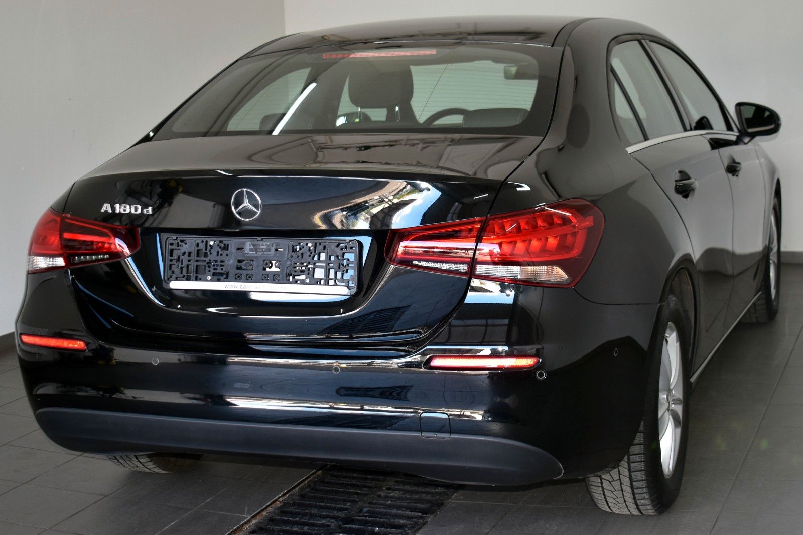 Fahrzeugabbildung Mercedes-Benz A 180d Lim. Style TLeder,Navi,LED,Kamera,ParkPak