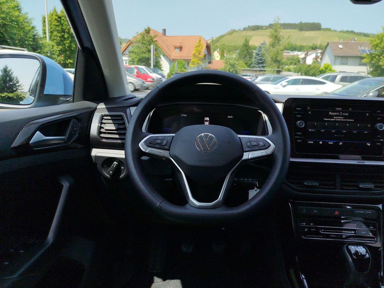 Fahrzeugabbildung Volkswagen T-Cross Life 1.0 B 070 TSIM5F
