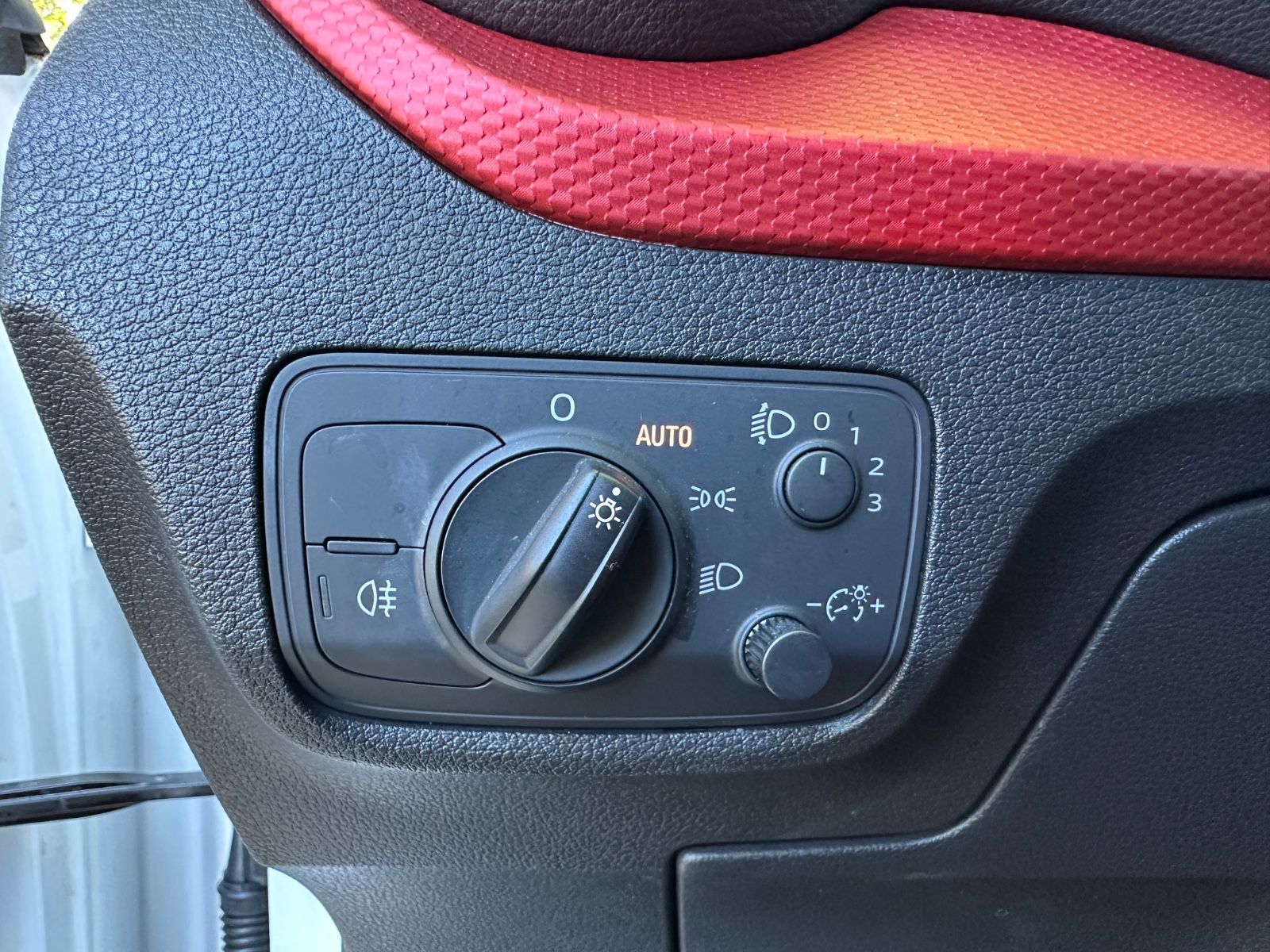 Fahrzeugabbildung Audi Q2 Sport*PDC*TEMPO*SHZ*SPORTSITZE