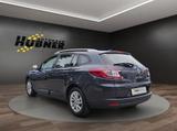 Renault Megane III Grandtour (04.2009->) Expression - Renault Megane: 2.0