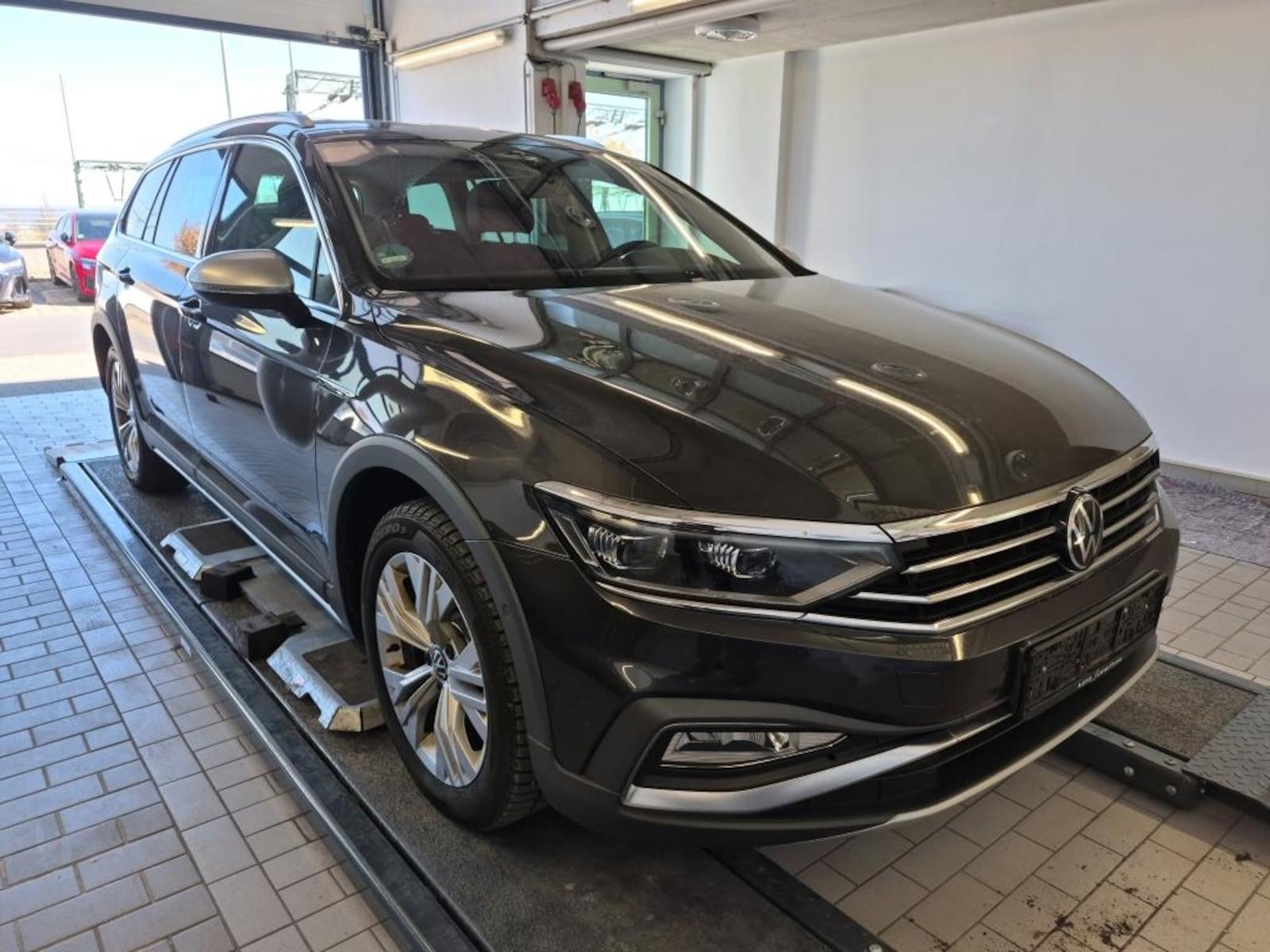 Volkswagen Passat Alltrack 2.0 TDI 4MOT*VIRTUAL*MATRIX*PANO