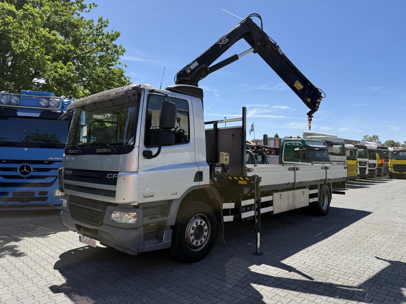 DAF CF250 4X2 Kran Hiab 099-2