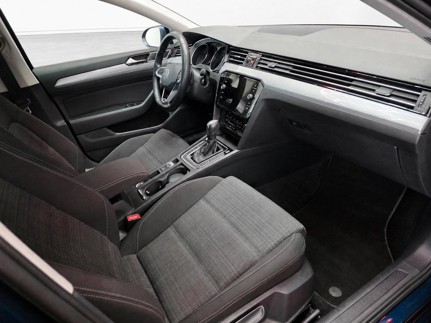 Volkswagen Passat Business, миниатюра 14