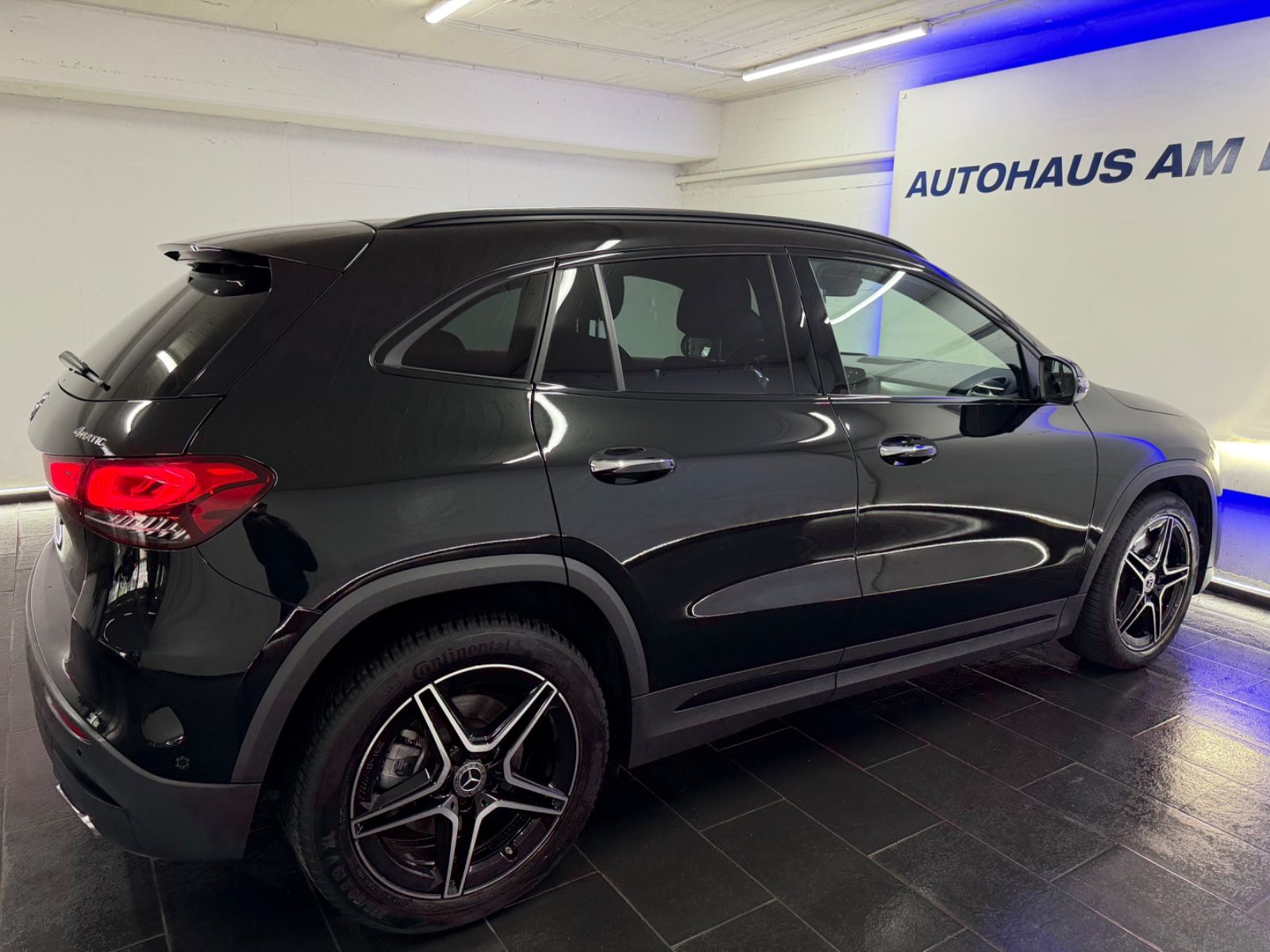 Mercedes-Benz GLA 250 4Matic AMG NIGHT 1HND 360° LED HUD APPLE foto 10