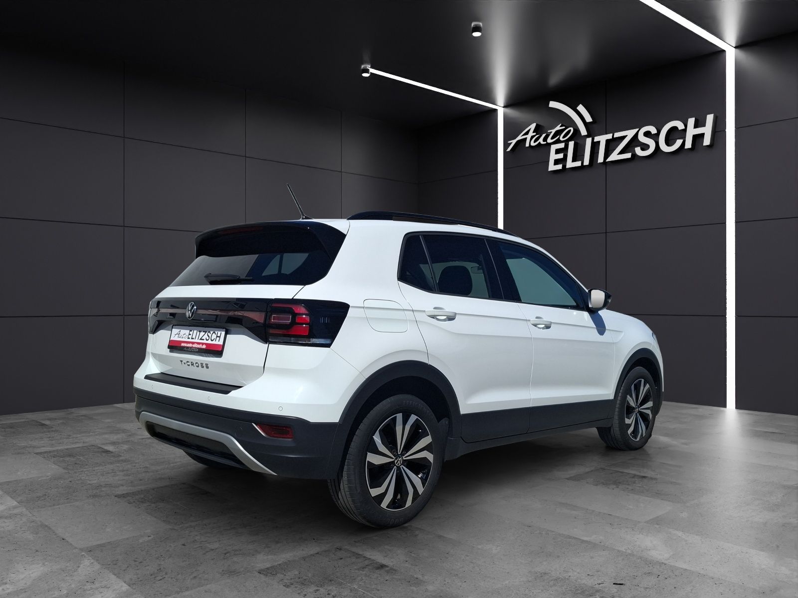 Fahrzeugabbildung Volkswagen T-Cross TSI Life LED Navi GRA PDC SHZ 17"