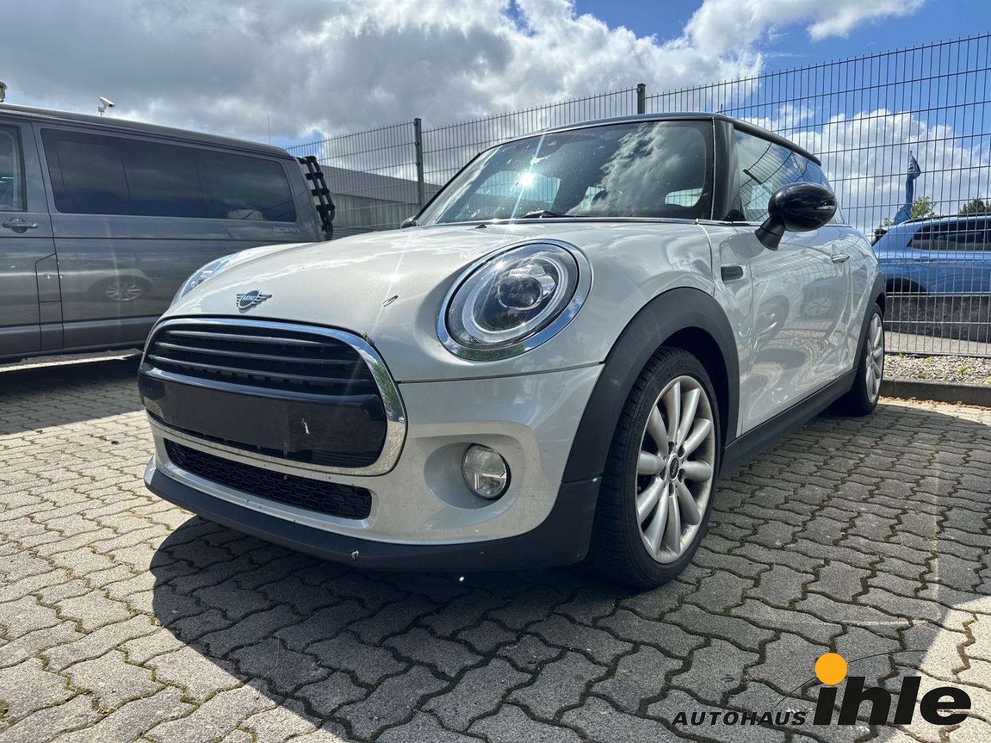 MINI Cooper 1,5 BLUETOOTH+AMBIENTEBELEU.+SPORTSITZE