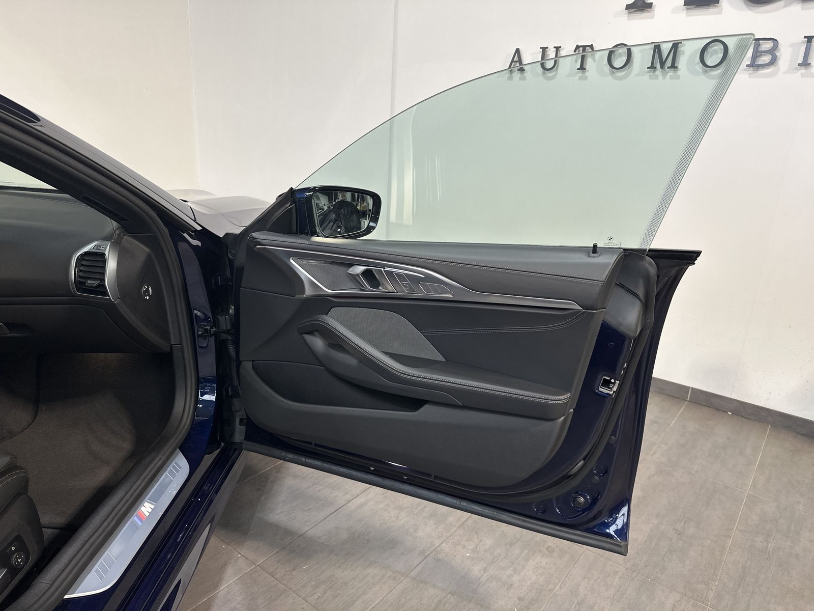 Fahrzeugabbildung BMW 840d Gran Coupé M-Sport NAV+LASER+360°+PANO+20ZO