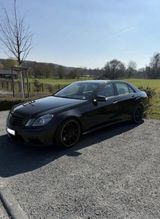 Mercedes-Benz E 63 AMG AMG - Mercedes-Benz E 63 AMG: Limousine