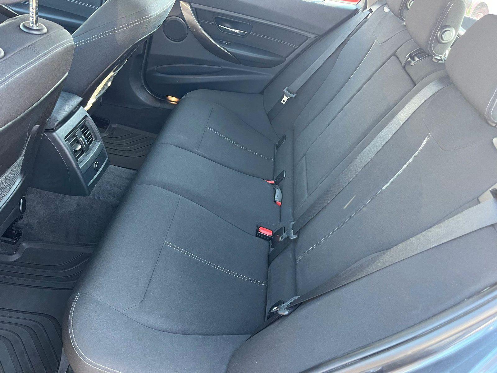 BMW 320 2015 — photo 9