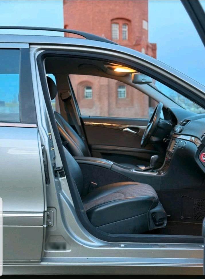 Mercedes-Benz  2004 — photo 8