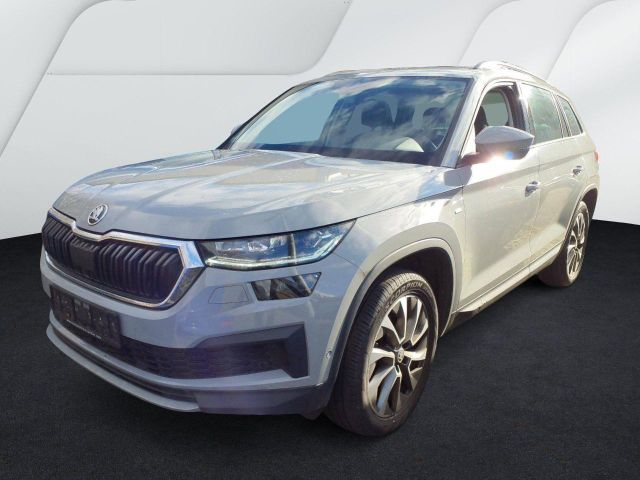 Skoda Kodiaq 2.0 TDI Clever 4x4 AHK Panorama ACC