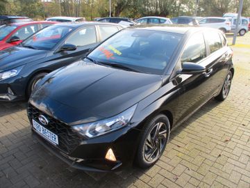 Hyundai i20 PDC + Kamera PA
