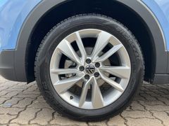 Fahrzeugabbildung Volkswagen T-Cross 1.0 TSI Goal LED VIRTUAL APP SHZ 17``