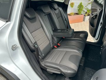 Ford Kuga - 7