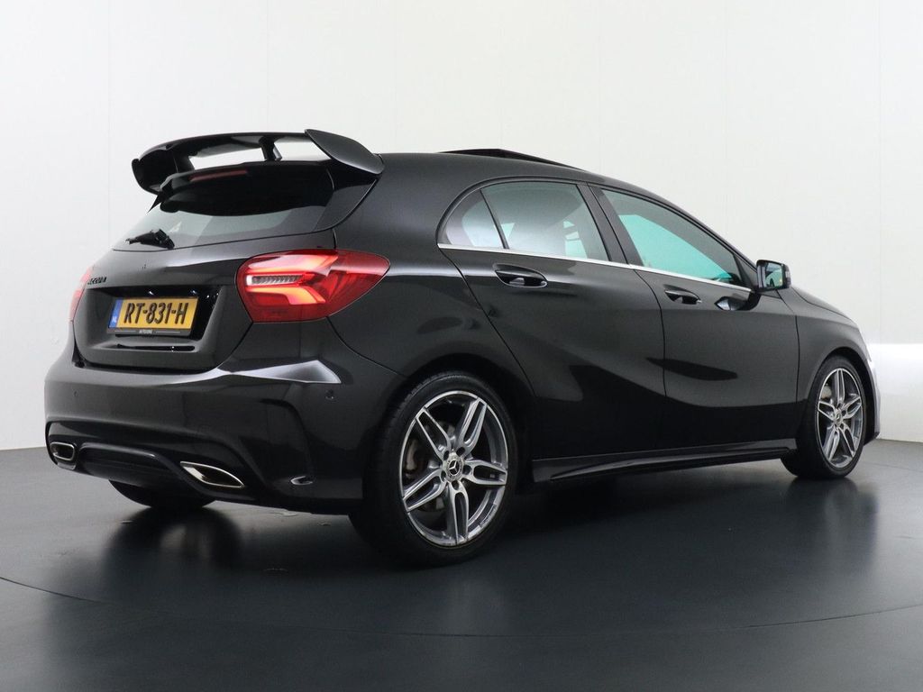 Mercedes-Benz A 220 d A45 Spoiler AMG Styling panorama dach si