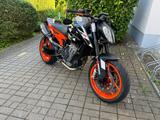 KTM 890 Duke GP - KTM 890 DUKE GP