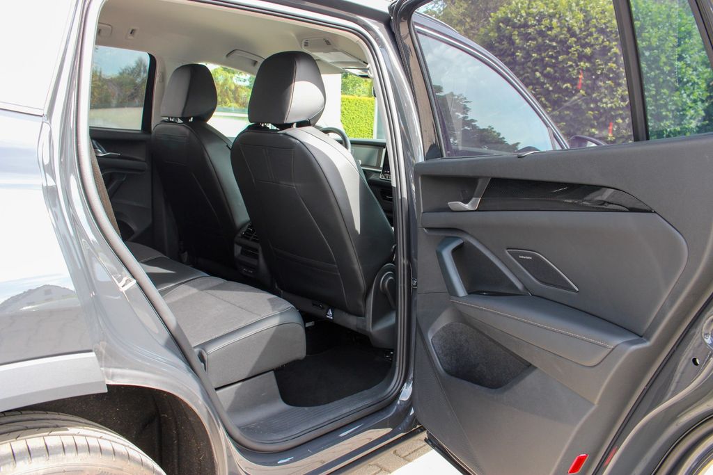 VW Tayron Life 2,0 I TDI/ AHK/ IQ DRIVE/ AWD / ACC VW Tayron Life 2,0 I TDI/ AHK/ IQ DRIVE/ AWD / ACC