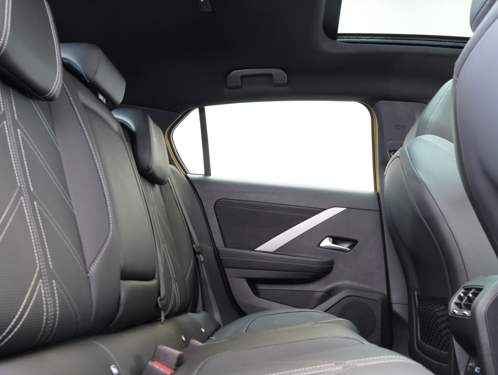 Fahrzeugabbildung Opel Astra L Lim. 5-trg. Ultimate INTELLILUX/PANORAMA