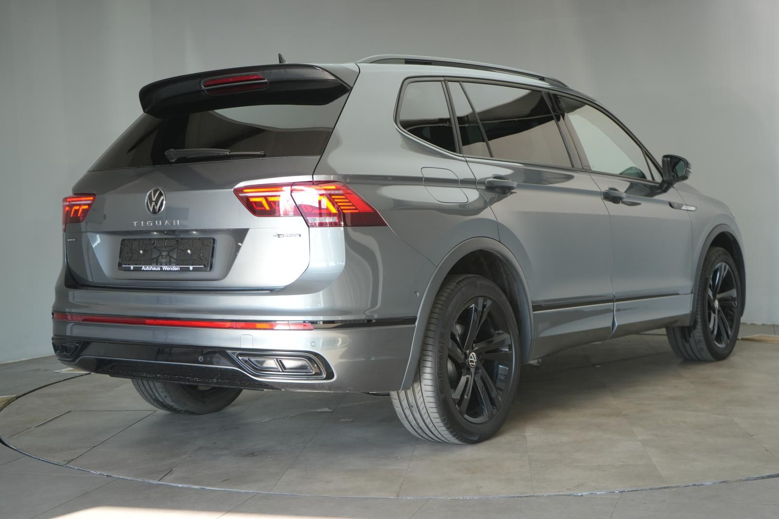 Volkswagen Tiguan Allspace 2.0 TDI 4Motion DSG R-Line ACC/K foto 4