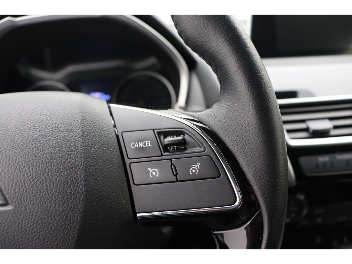 Fahrzeugabbildung Mitsubishi Eclipse Cross 1.5 Diamant Edition 2WD AppleCP