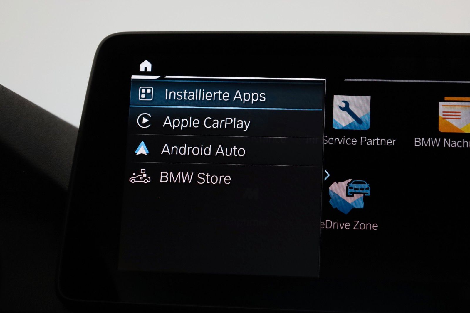 Fahrzeugabbildung BMW 530e xDrive Leder,Navi,LED,HUD,SD,Apple CarPlay,