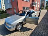 Mercedes-Benz C 180 ELEGANCE Elegance - Mercedes-Benz 180 aus dem Jahr 1994