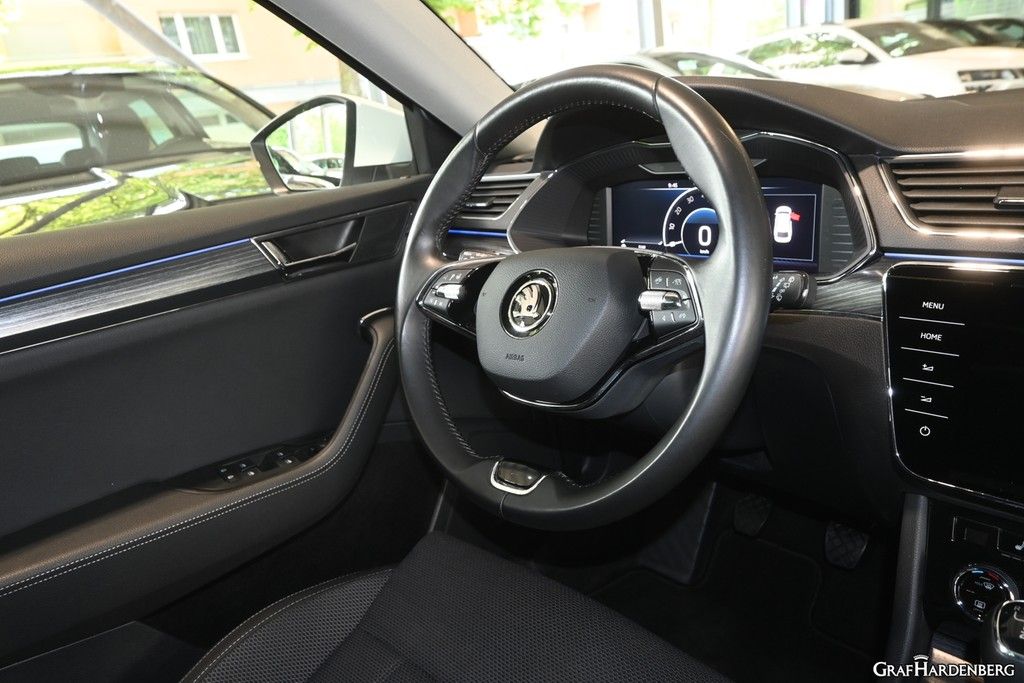 Skoda Superb Combi 2.0 TDI 110 KW (150 PS) DSG Style foto 11