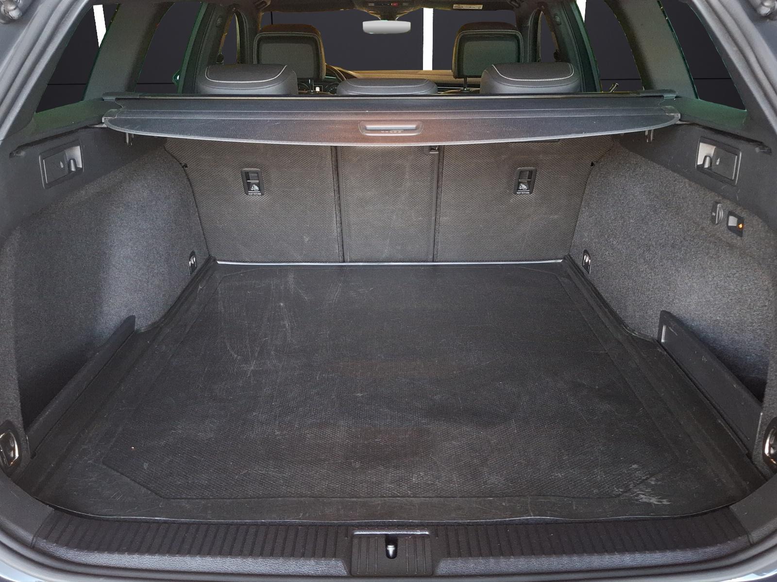 Volkswagen Passat TDI Elegance DSG R-Line Matrix AH, миниатюра 13