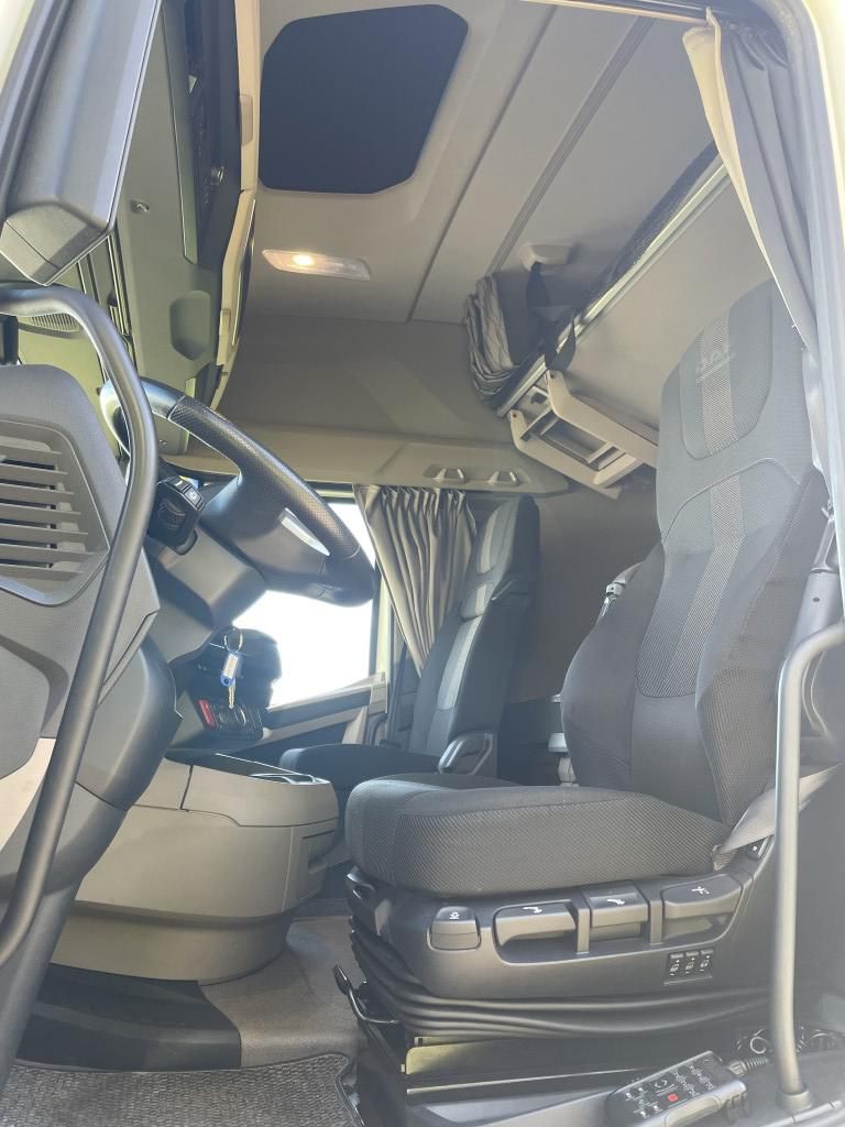 Fahrzeugabbildung DAF FT XG 480 LD