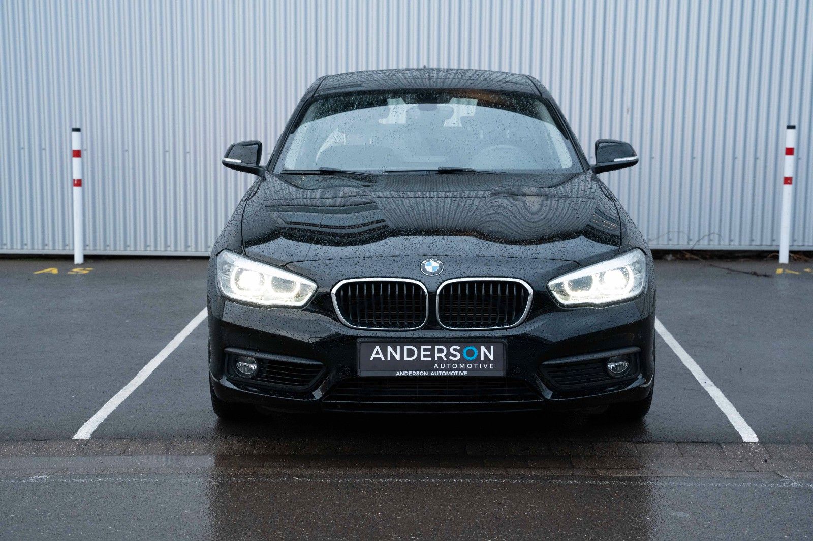 Fahrzeugabbildung BMW 118i ADVANTAGE LED NAVI 1. HD. SR & WR ASL