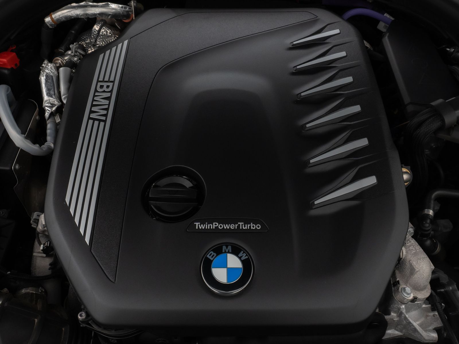 Fahrzeugabbildung BMW 530d xD Luxury Line Panorama HUD Individual 19Zl