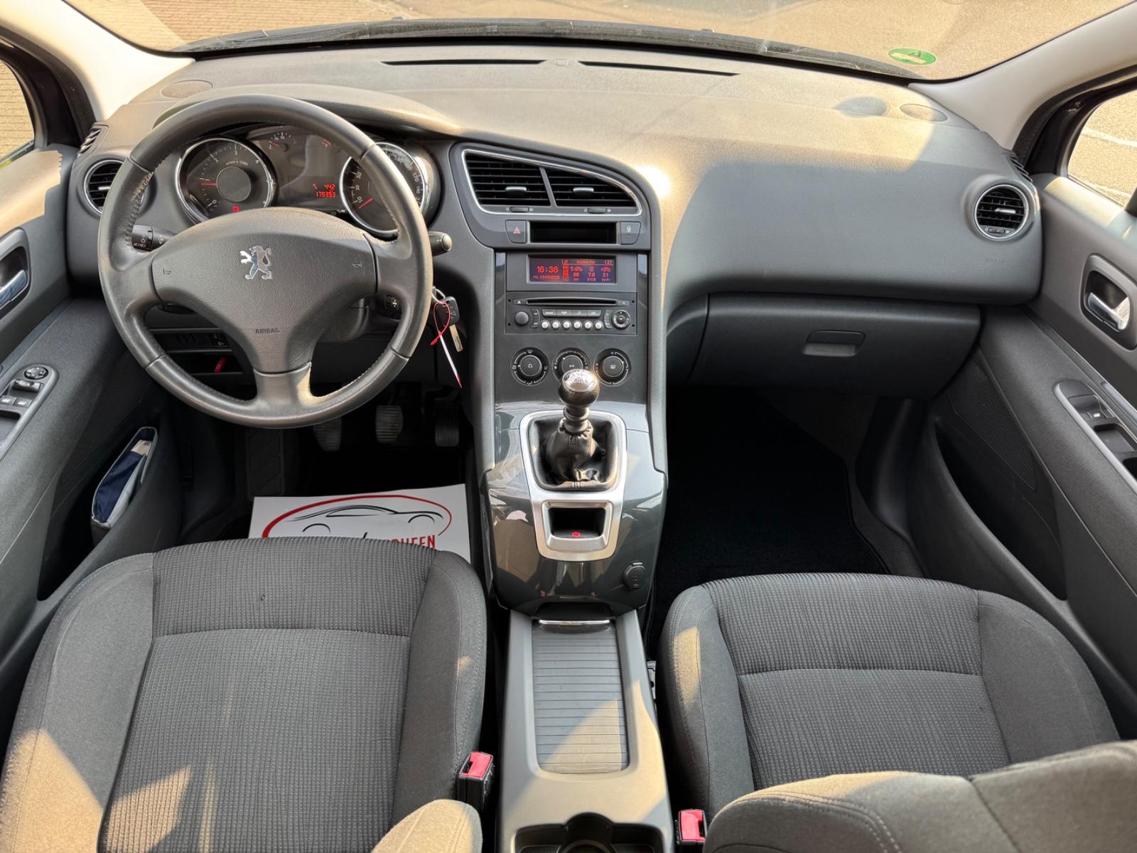 Peugeot 5008 2013 — photo 11