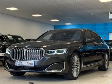 BMW 750 - 8