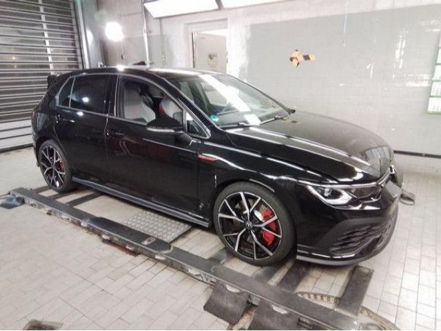 Volkswagen Golf VIII 2.0 TSI DSG GTI Clubsport Akrapovic Le