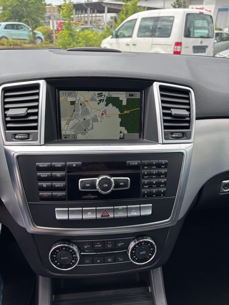Mercedes-Benz ML 350 CDI BlueTec AMG PAKET/TÜV NEU/AIRMATIC