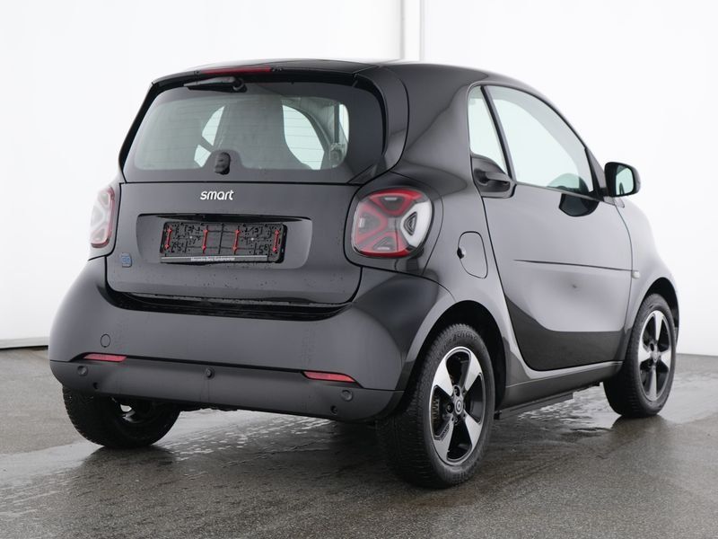 Fahrzeugabbildung Smart smart EQ fortwo Exclusive*Pano*LED*Kamera*22kW*