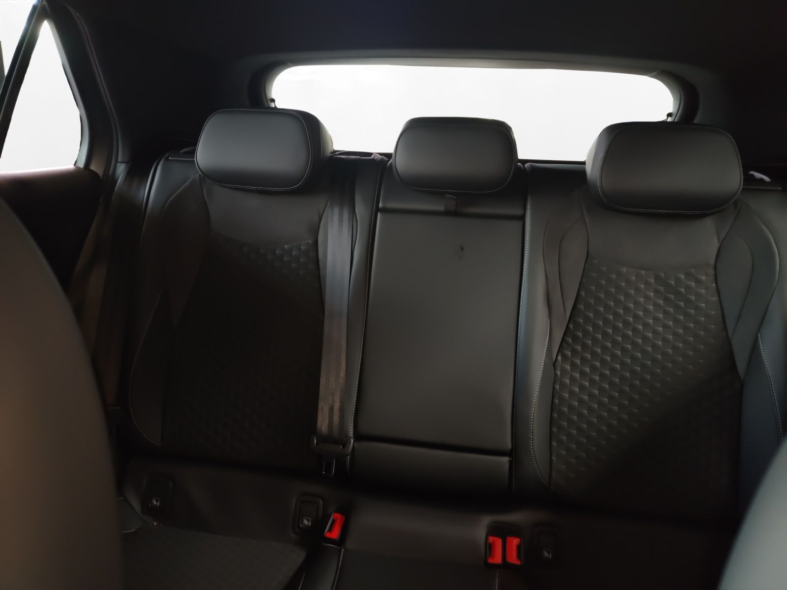 Volkswagen T-Roc - Bild 4