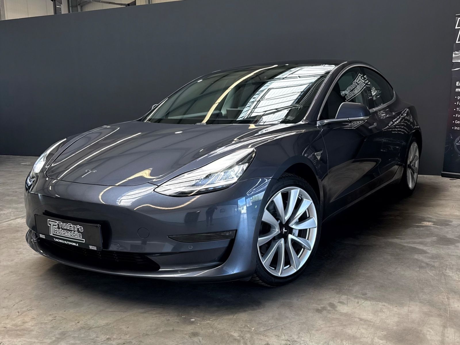 Tesla Model 3 Long Range Dual AWD LED/ACC/HiFi/Autopil