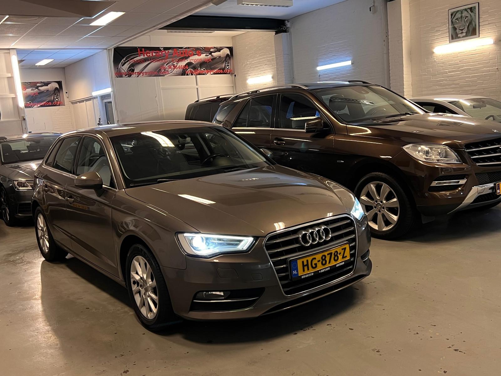 Audi A3 Sportback 2.0 TDI 5-DOORS NAVI LED BJ-15 EURO