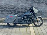 Harley-Davidson Street Glide Special - MOTORRAD VON 81 BIS 125 CCM