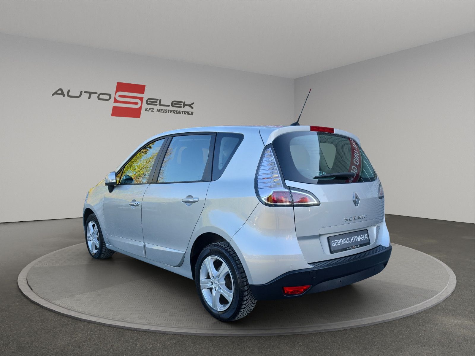 Fahrzeugabbildung Renault Scenic III Xmod Paris