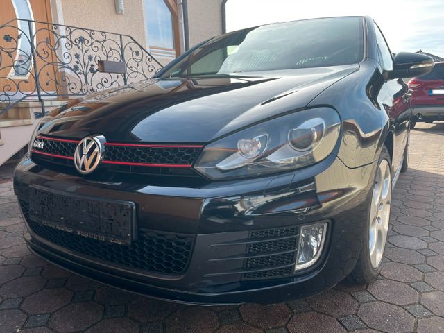 Volkswagen Golf 2.0 TSI GTI