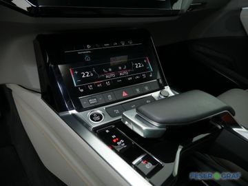 Audi Q8 e-tron - 9