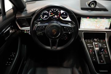 Porsche Panamera - 10