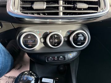 Fahrzeugabbildung Fiat 500X Cross 4x2 Navi PDC RFK CarPlay MFL uvm.