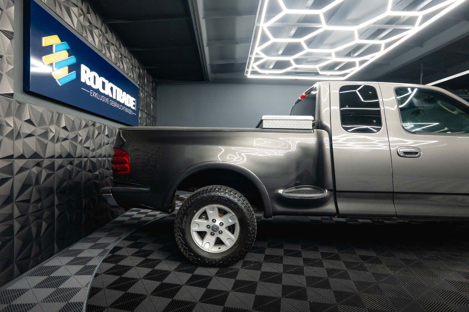 Fahrzeugabbildung Ford F150 5.4L V8 4x4 Triton SuperCab *LKW*AHK 3000kg