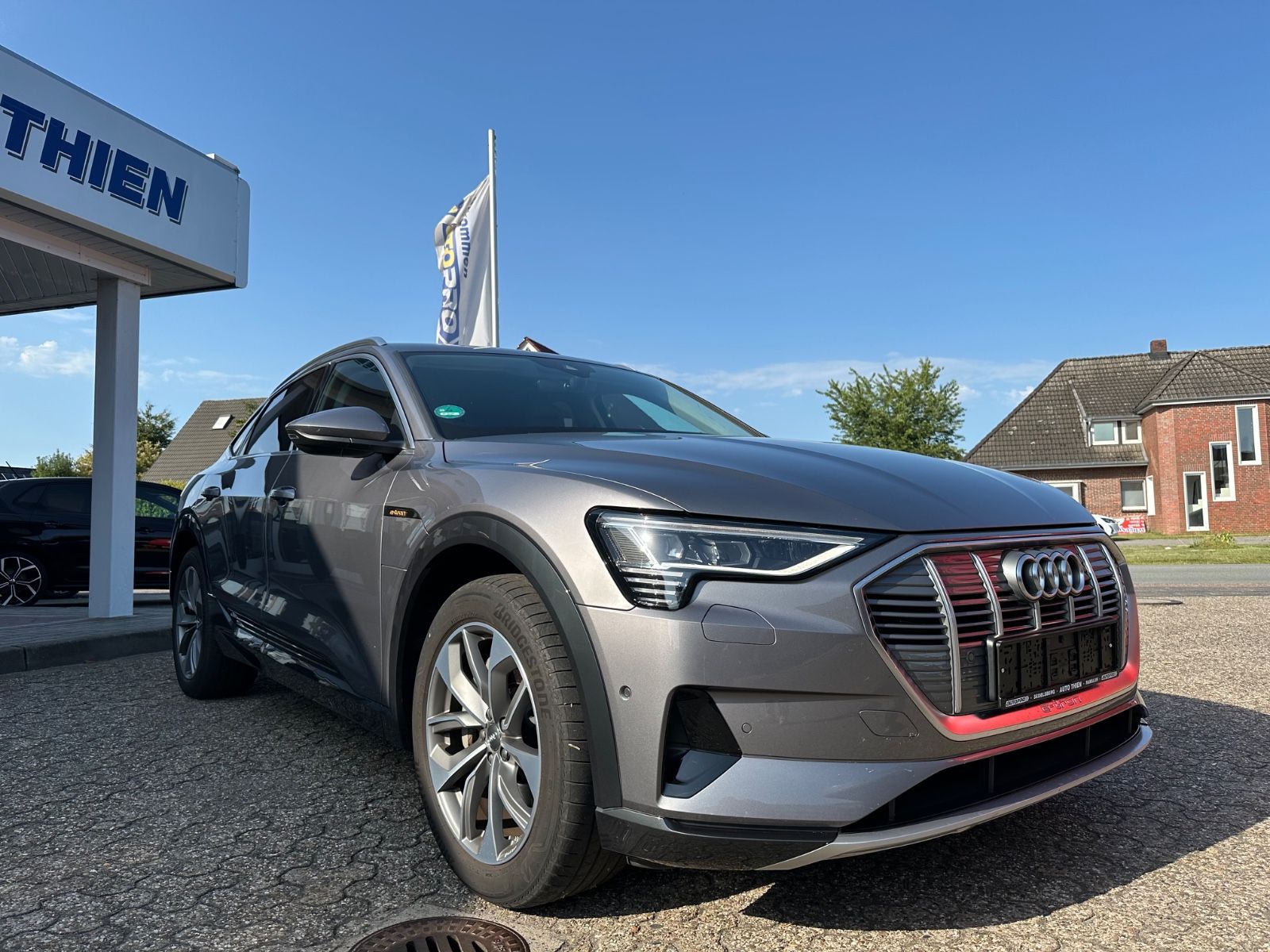 Fahrzeugabbildung Audi e-tron Sportback 50 quattro advanced AHK/ACC/HUD