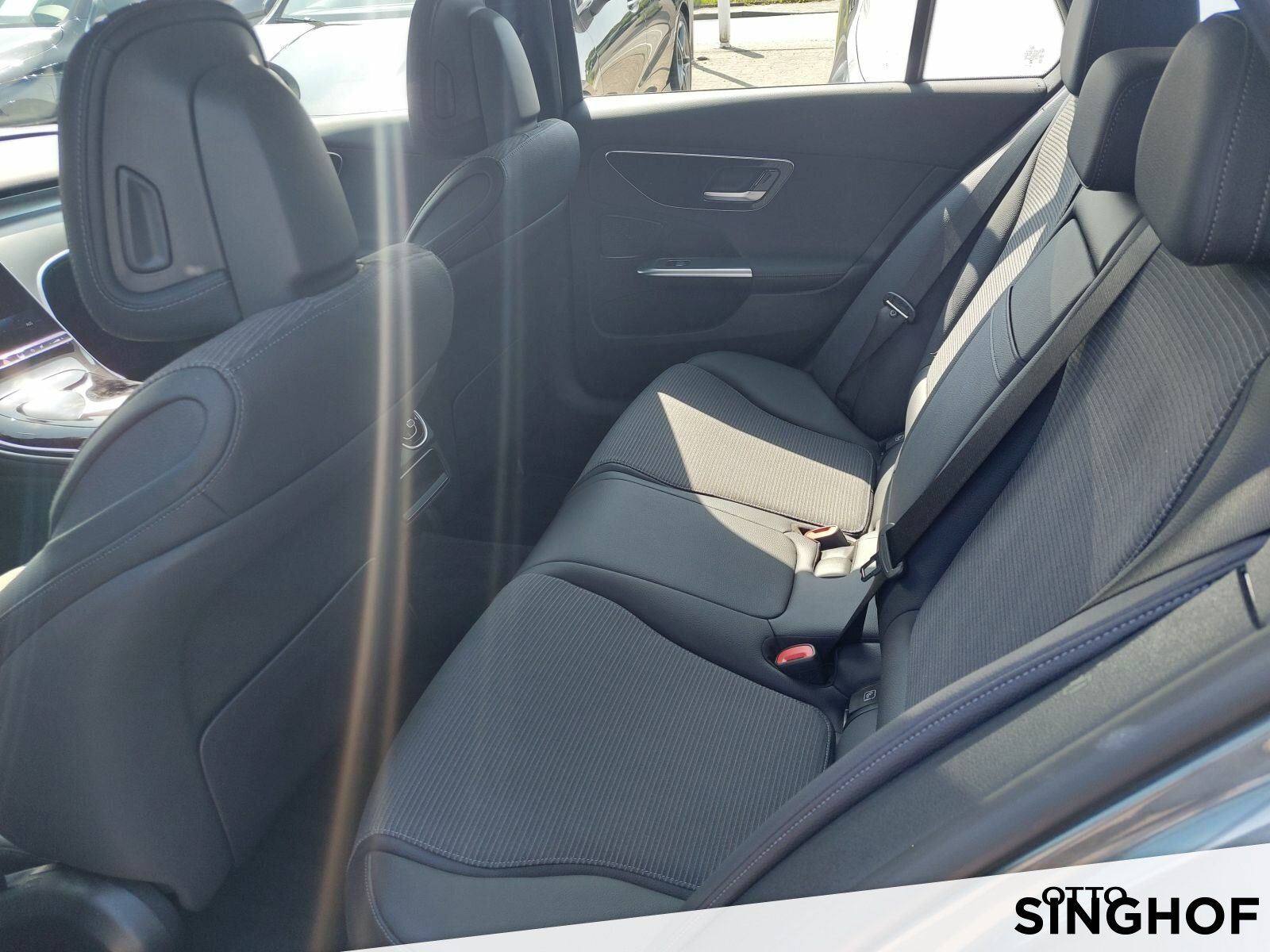 Fahrzeugabbildung Mercedes-Benz C 200 T Avantgarde +Rü Kam+LED+Ambiente+el.Heck+